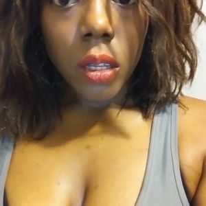 Meet your Posher, Denay